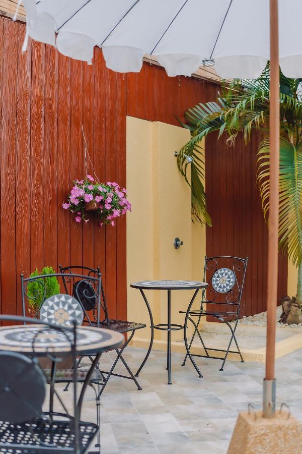 Bauman Ville Hotel Phuket Exteriér fotografie