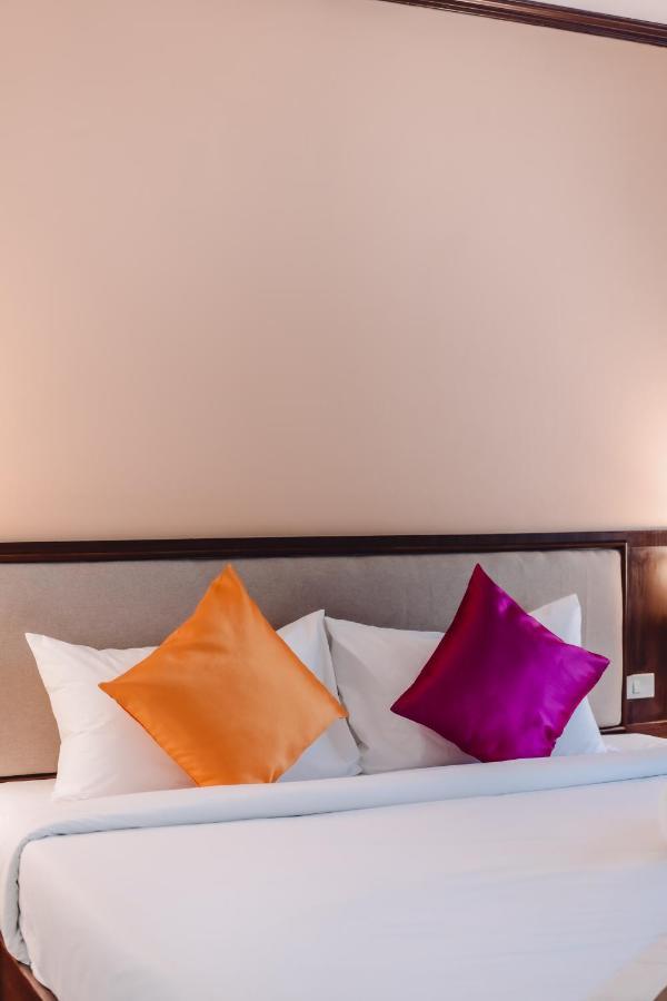 Bauman Ville Hotel Phuket Exteriér fotografie