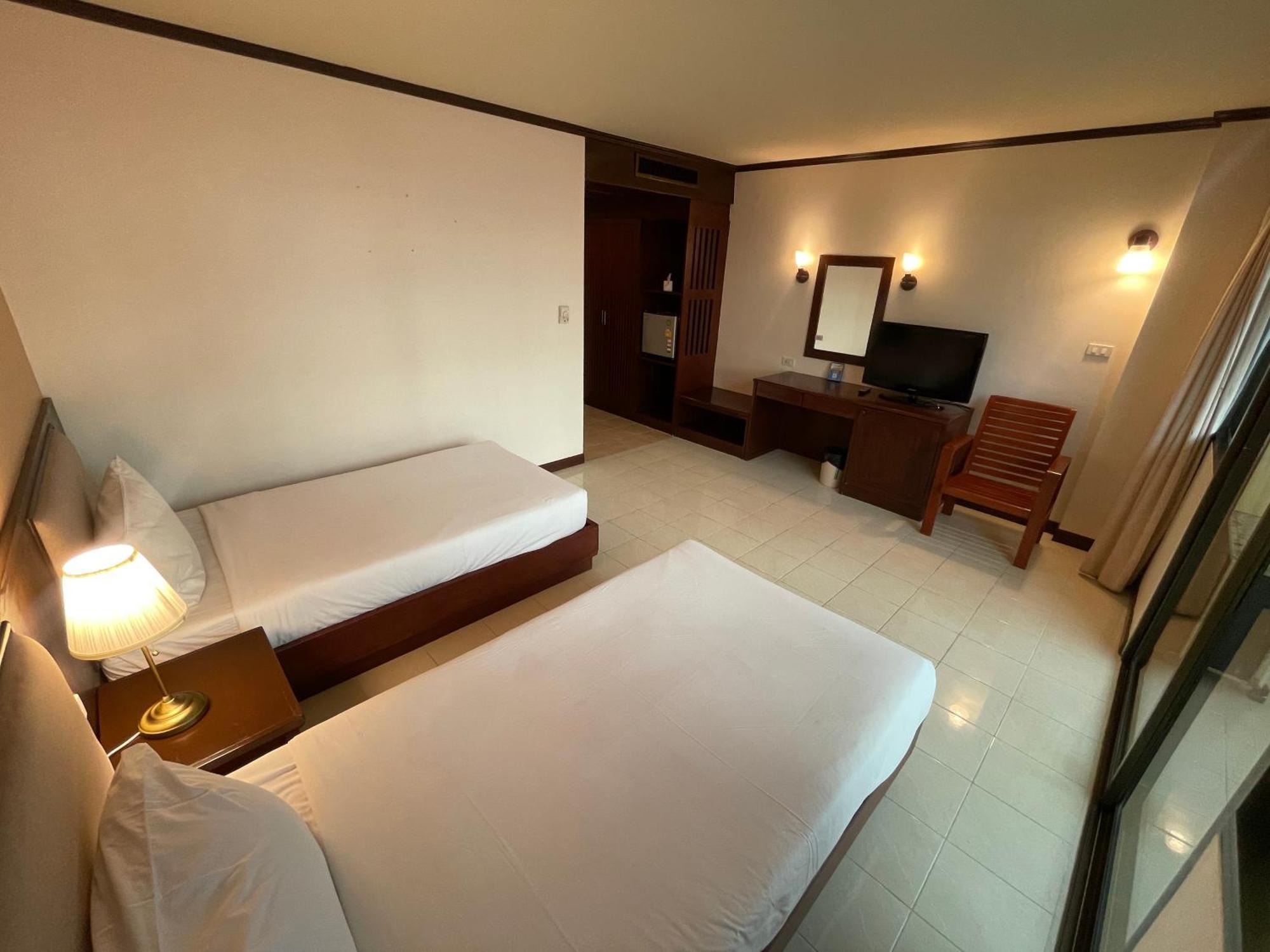 Bauman Ville Hotel Phuket Exteriér fotografie